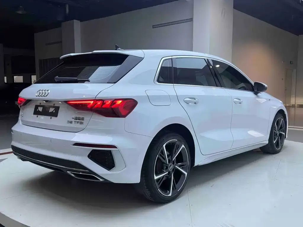 Audi A3 — фото 5