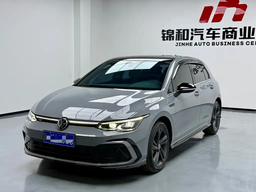 Volkswagen Golf 2023 из CN, фото 1