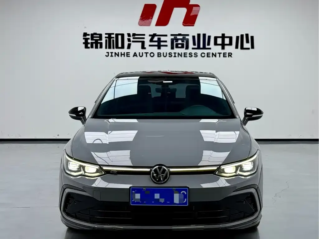 Volkswagen Golf 2023 из CN, фото 10