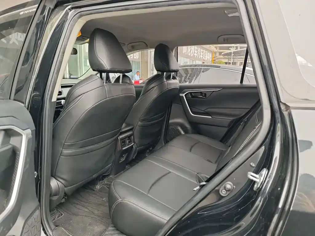 Toyota Wildlander 2021 из CN, фото 5