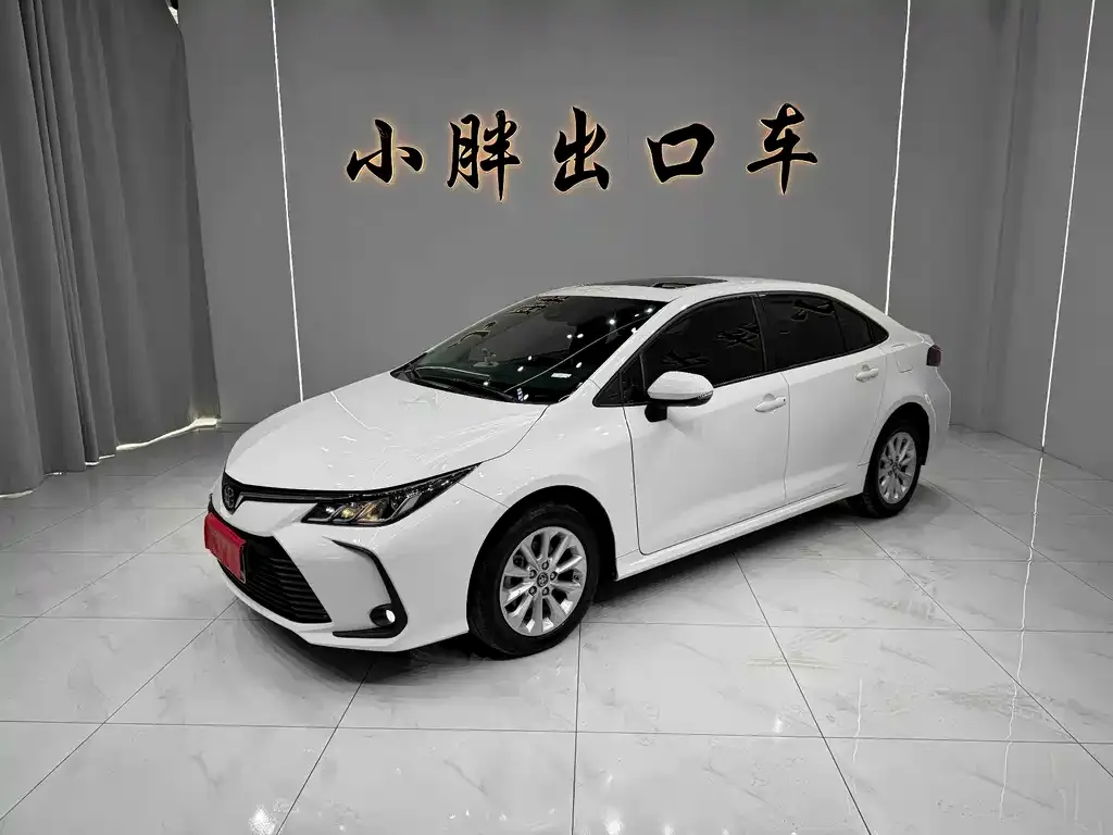 Toyota Corolla — фото 1