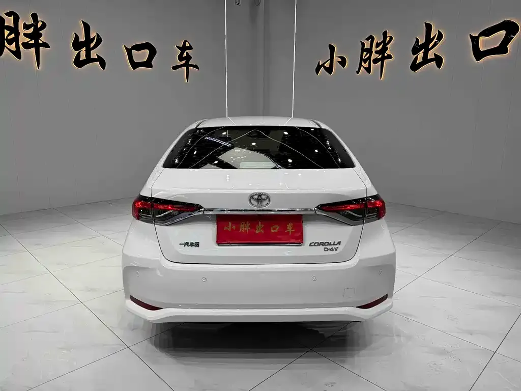 Toyota Corolla — фото 5
