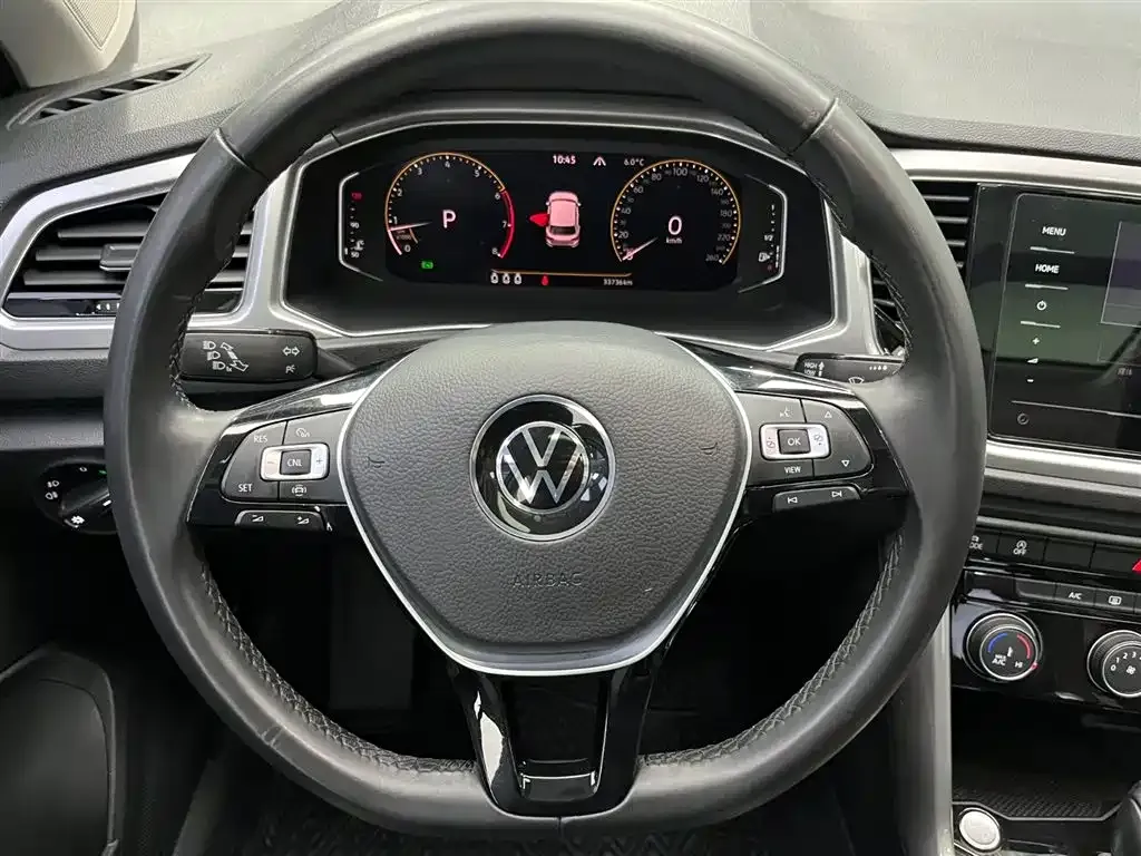 Volkswagen T-Roc 2023 из CN, фото 8