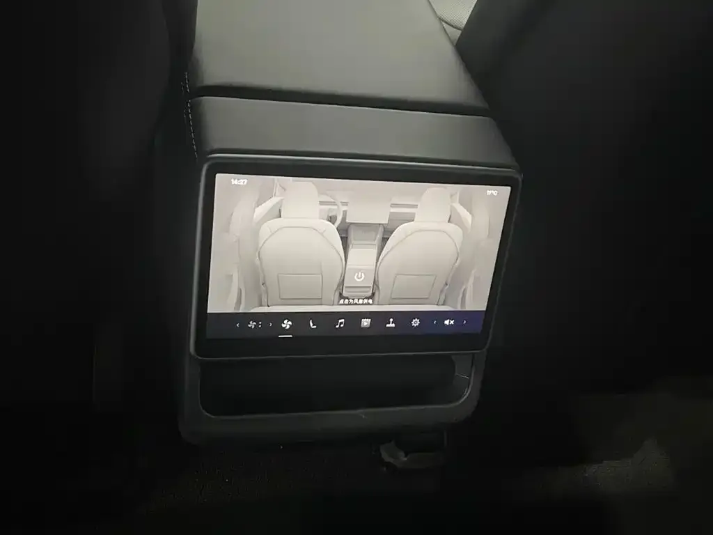 Tesla Model 3 2023 из CN, фото 6