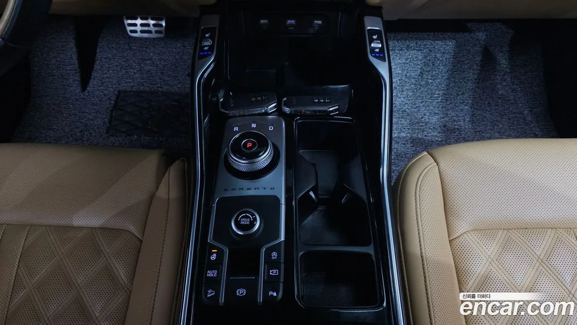 Kia Sorento — фото 9