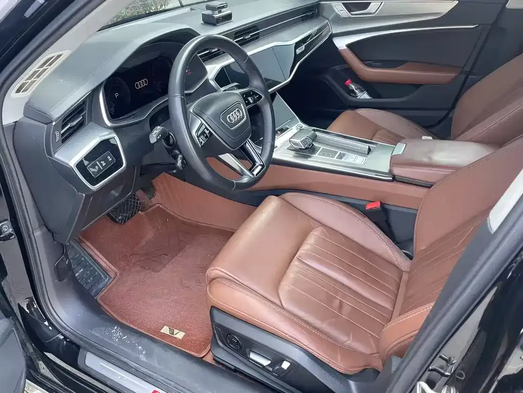 Audi A6L 2023 из CN, фото 2