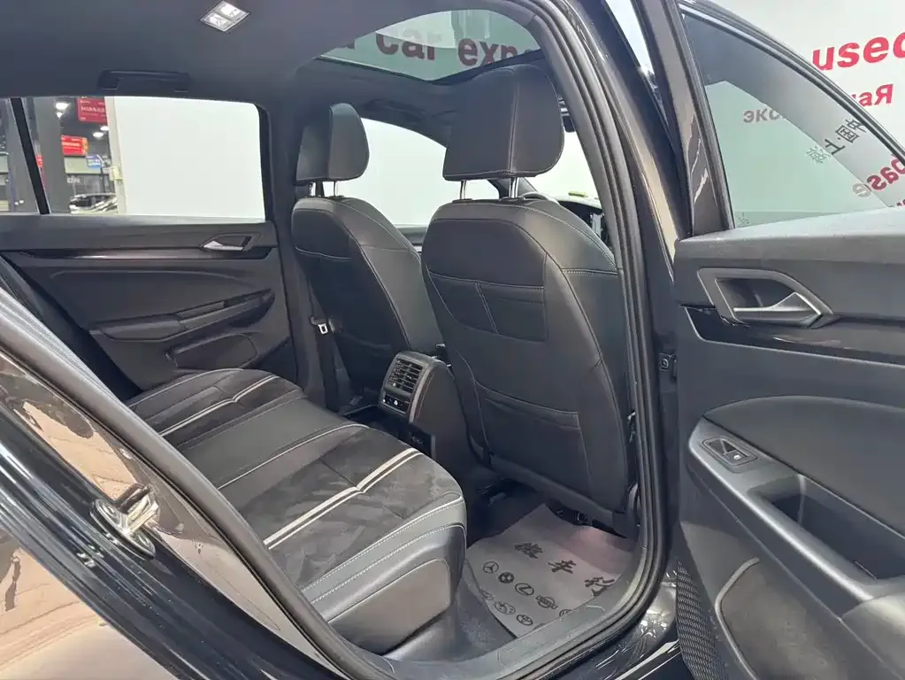 Volkswagen Golf 2021 из CN, фото 9