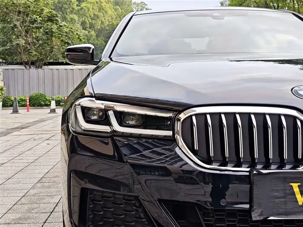 BMW 5 Series — фото 4