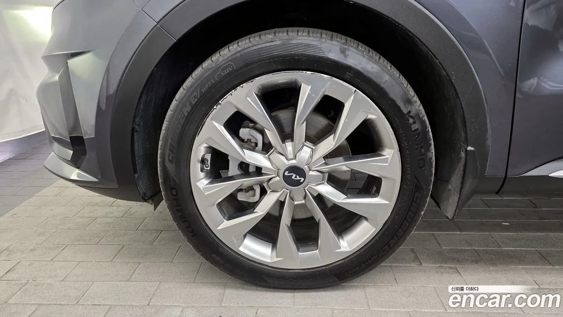 Kia Sorento — фото 5