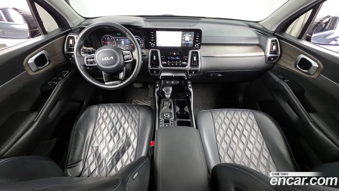 Kia Sorento — фото 8