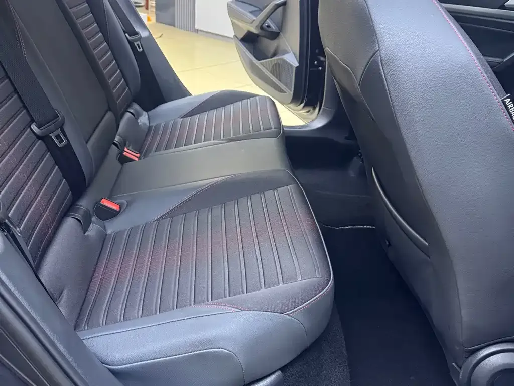 Volkswagen Lavida 2023 из CN, фото 10