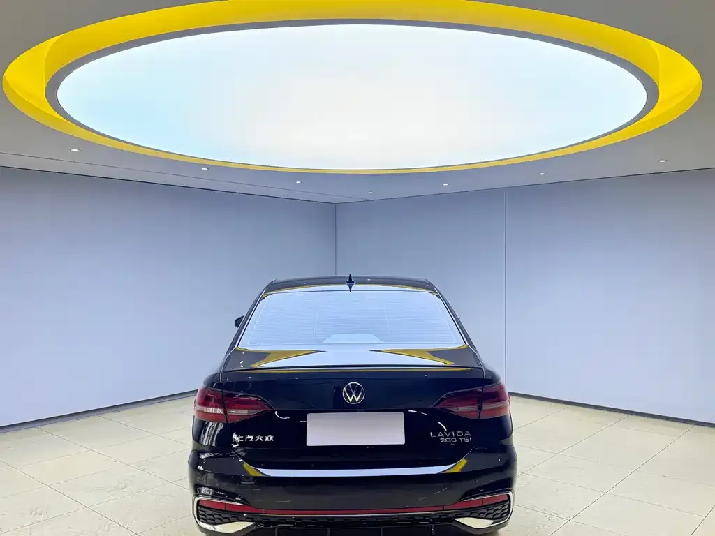 Volkswagen Lavida 2023 из CN, фото 3