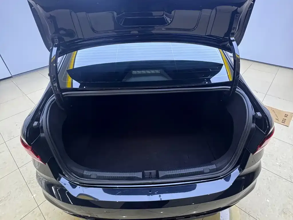 Volkswagen Lavida 2023 из CN, фото 7