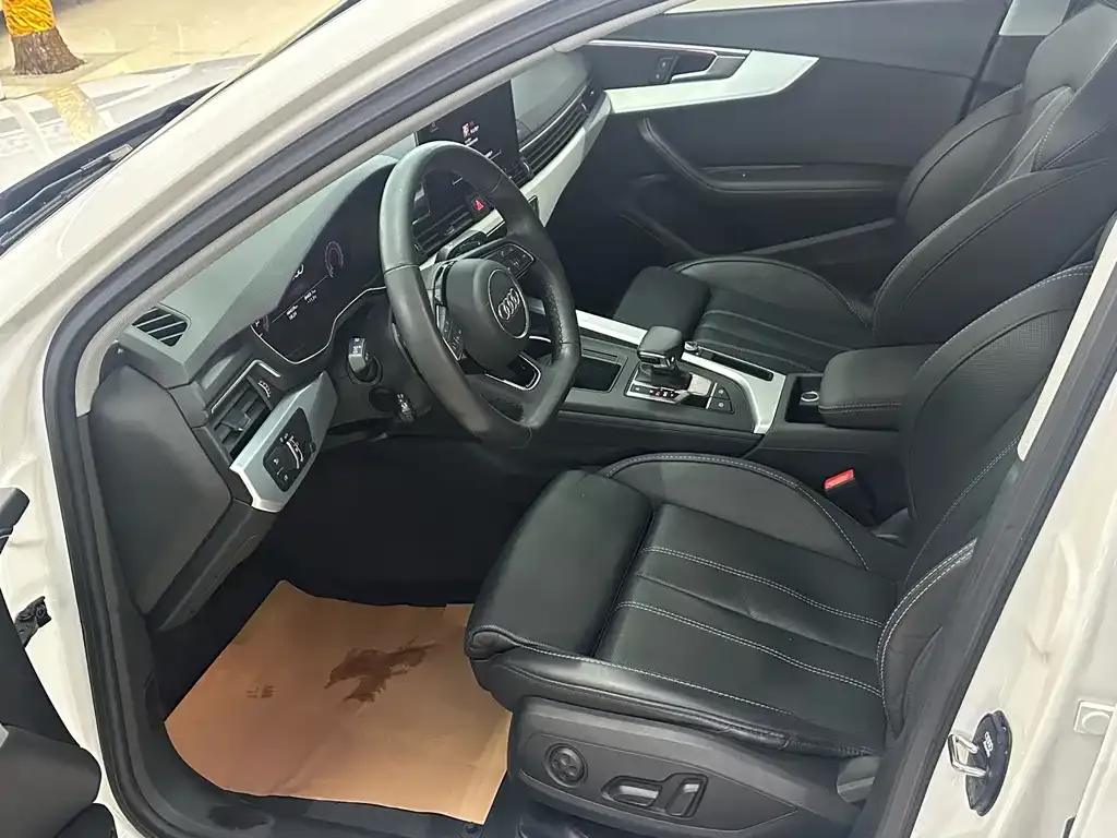 Audi A4L 2023 из CN, фото 5