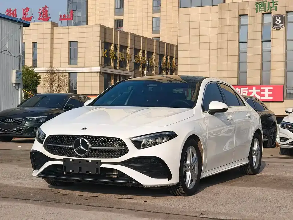 Mercedes-Benz A-Class — фото 1