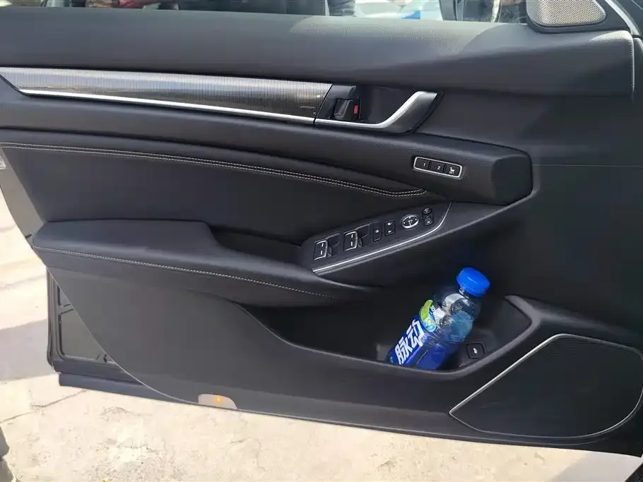Honda Accord — фото 2