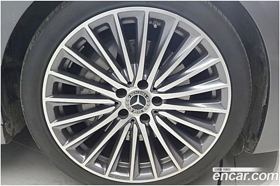 Mercedes-Benz C-Class 2023 из KR, фото 6