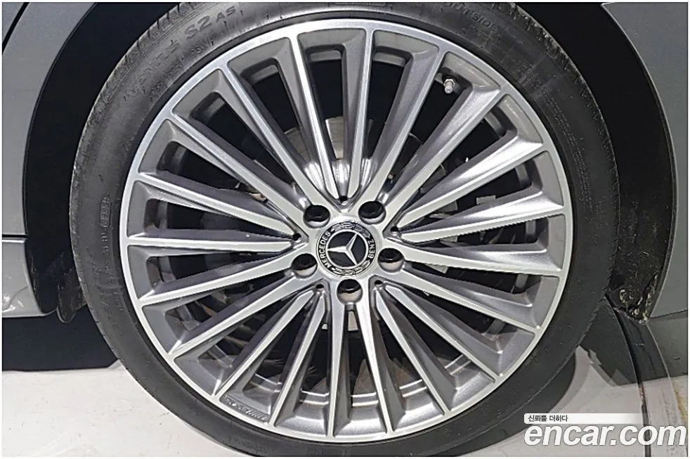 Mercedes-Benz C-Class 2023 из KR, фото 3