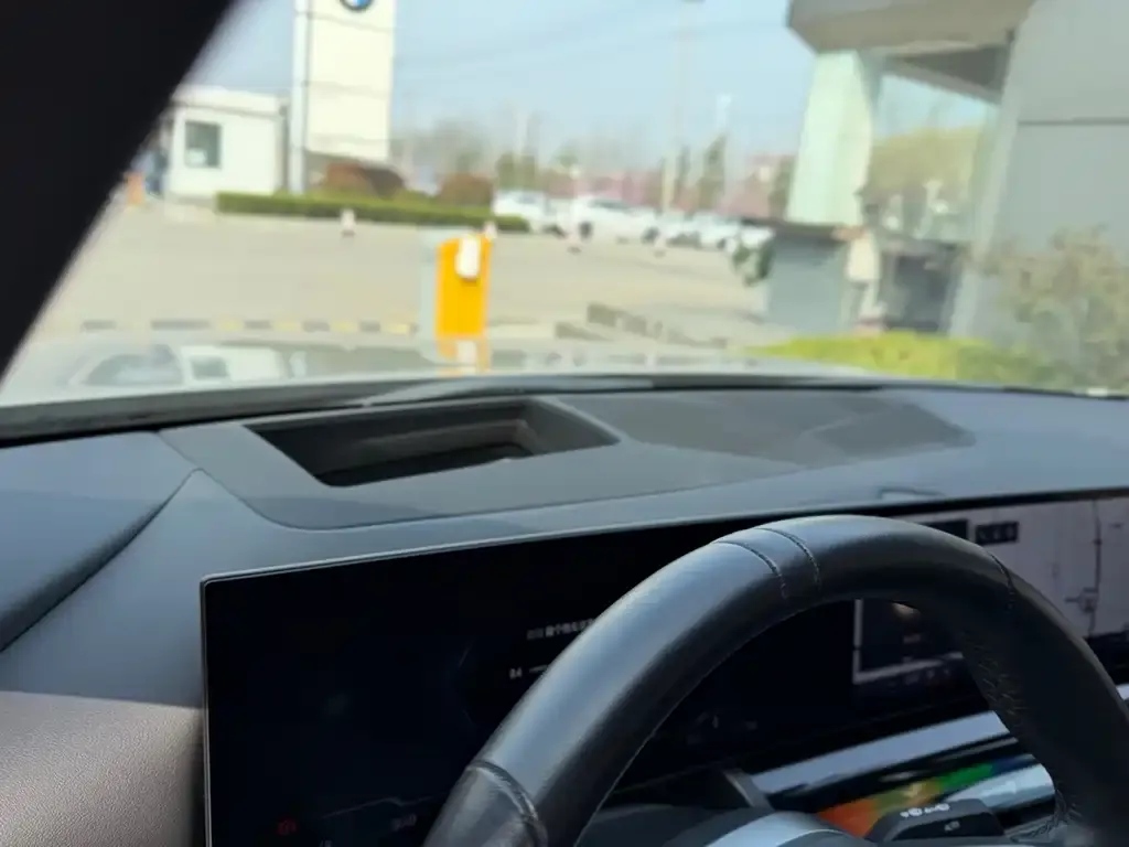 BMW i5 2025 из CN, фото 2