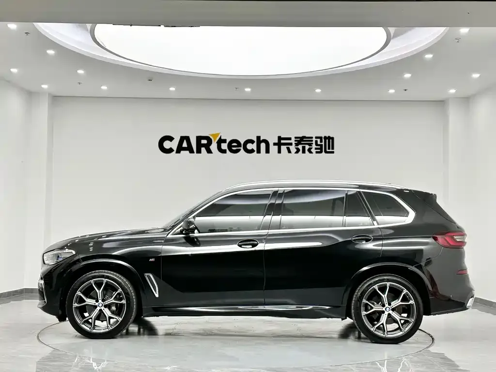 BMW X5 2023 из CN, фото 2