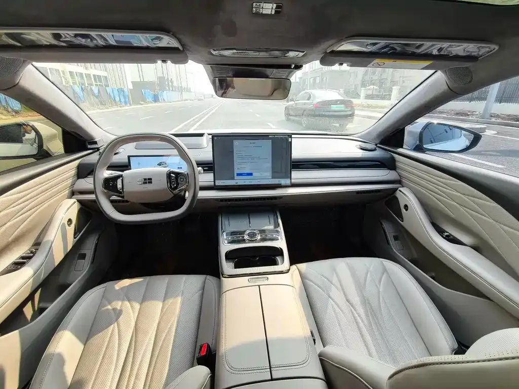 Geely Galaxy Xingyao 8 2025 из CN, фото 5