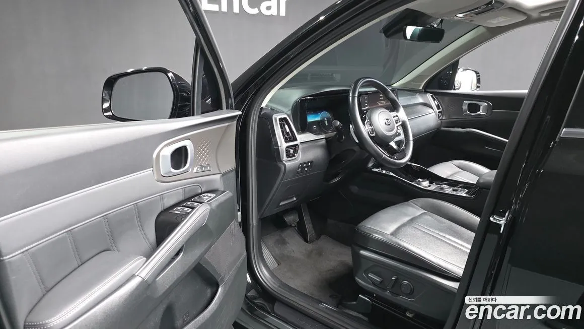 Kia Sorento — фото 10