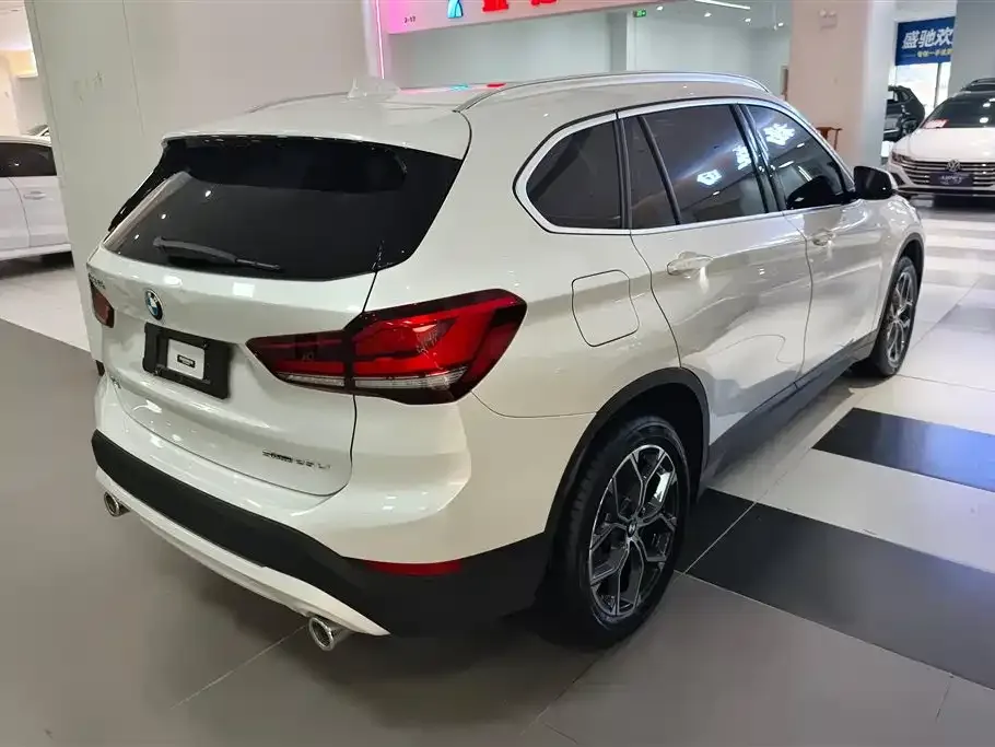 BMW X1 — фото 3