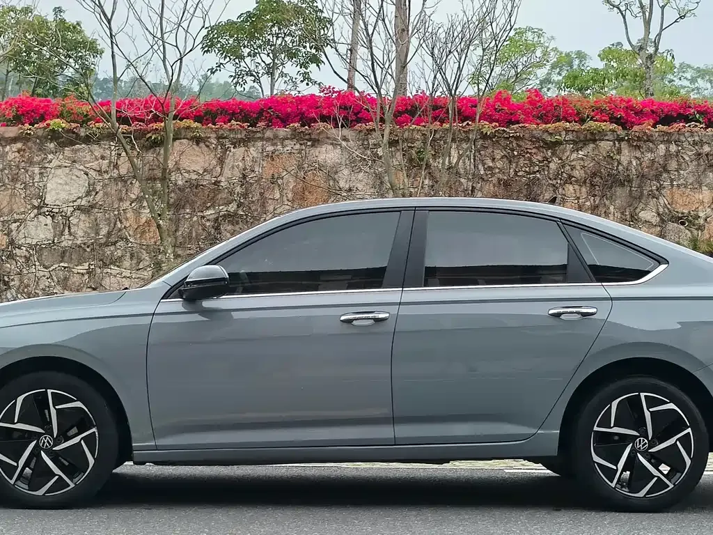 Volkswagen Lavida 2022 из CN, фото 9