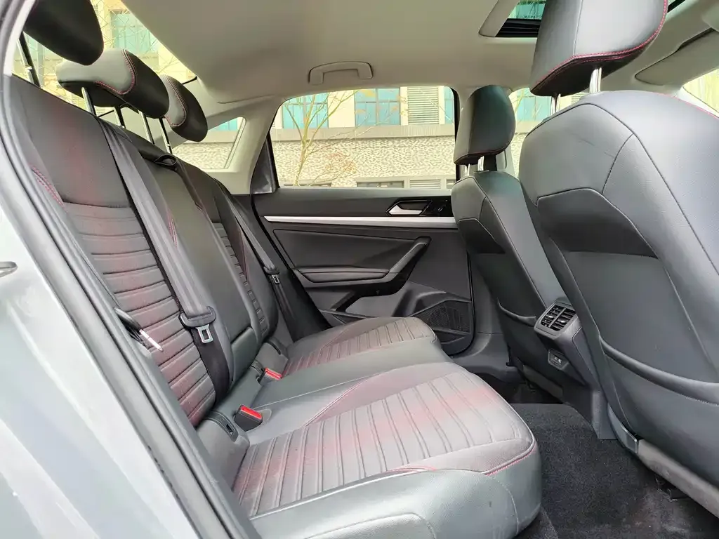 Volkswagen Lavida 2022 из CN, фото 6