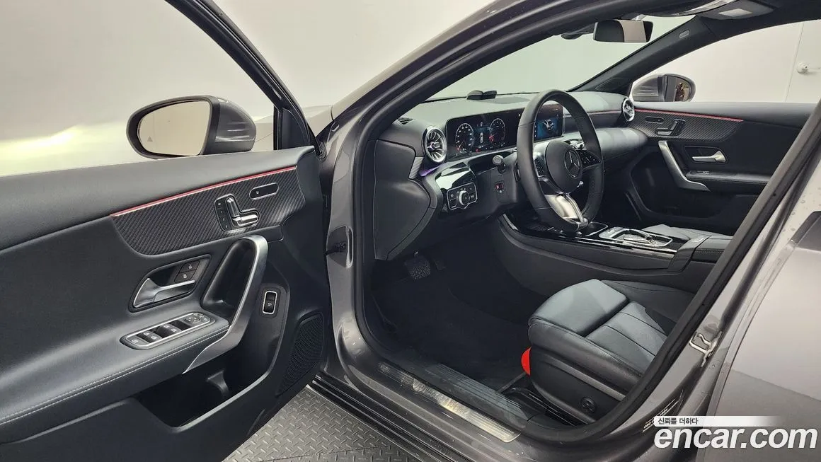 Mercedes-Benz A-Class — фото 10