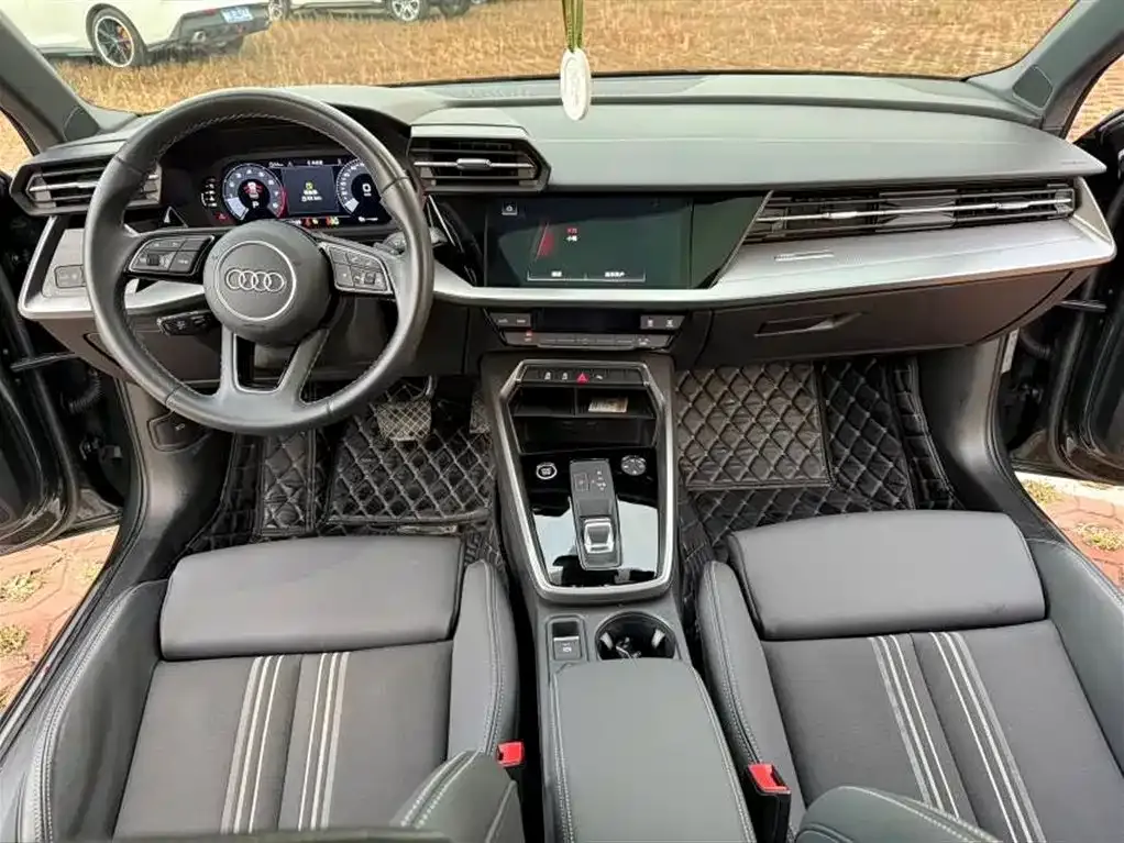 Audi A3 — фото 2