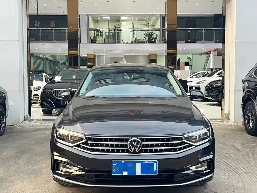 Volkswagen Magotan 2023 из CN, фото 2