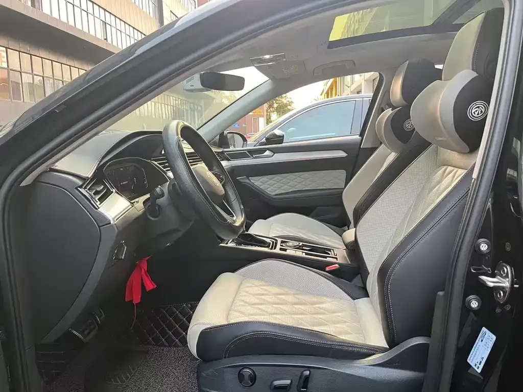 Volkswagen Magotan 2023 из CN, фото 5