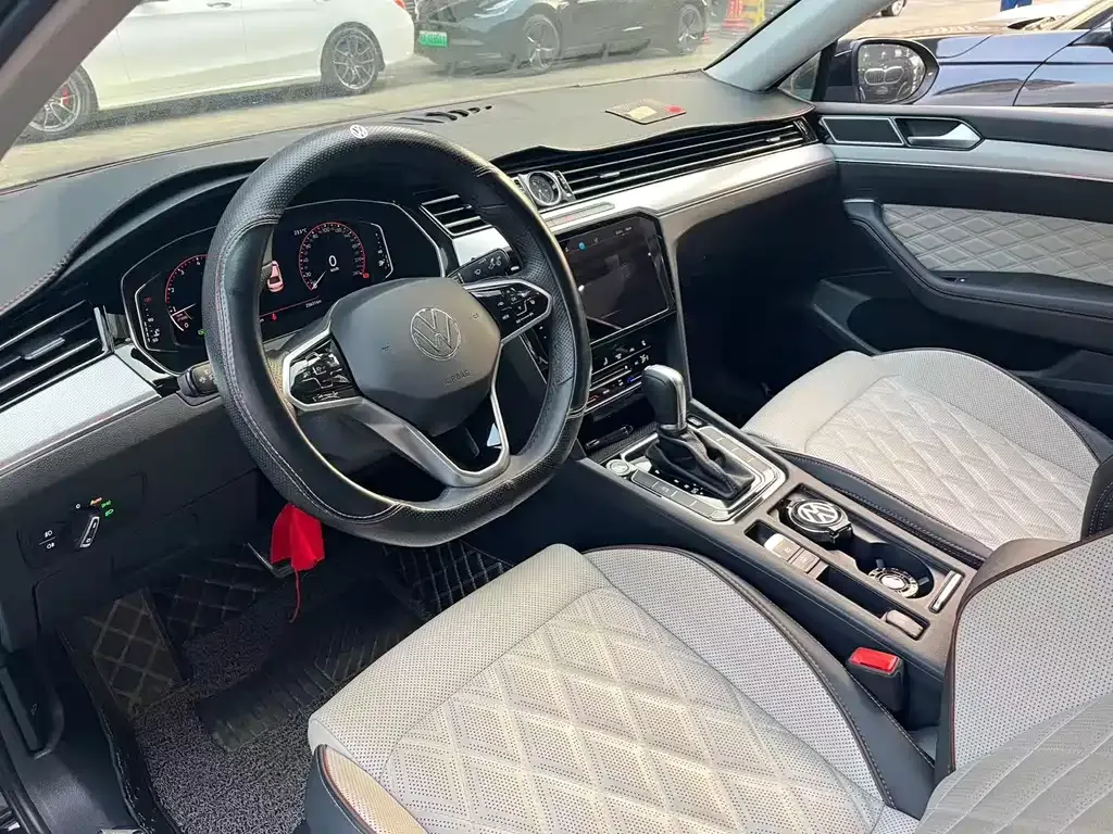 Volkswagen Magotan 2023 из CN, фото 4