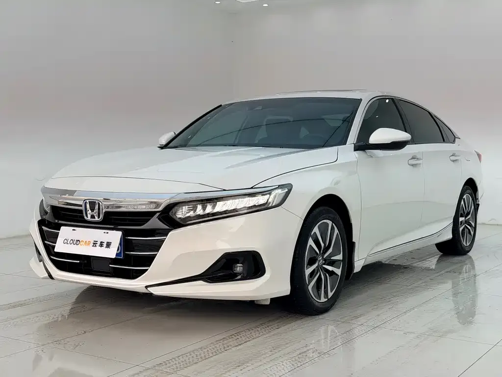 Honda Accord — фото 1