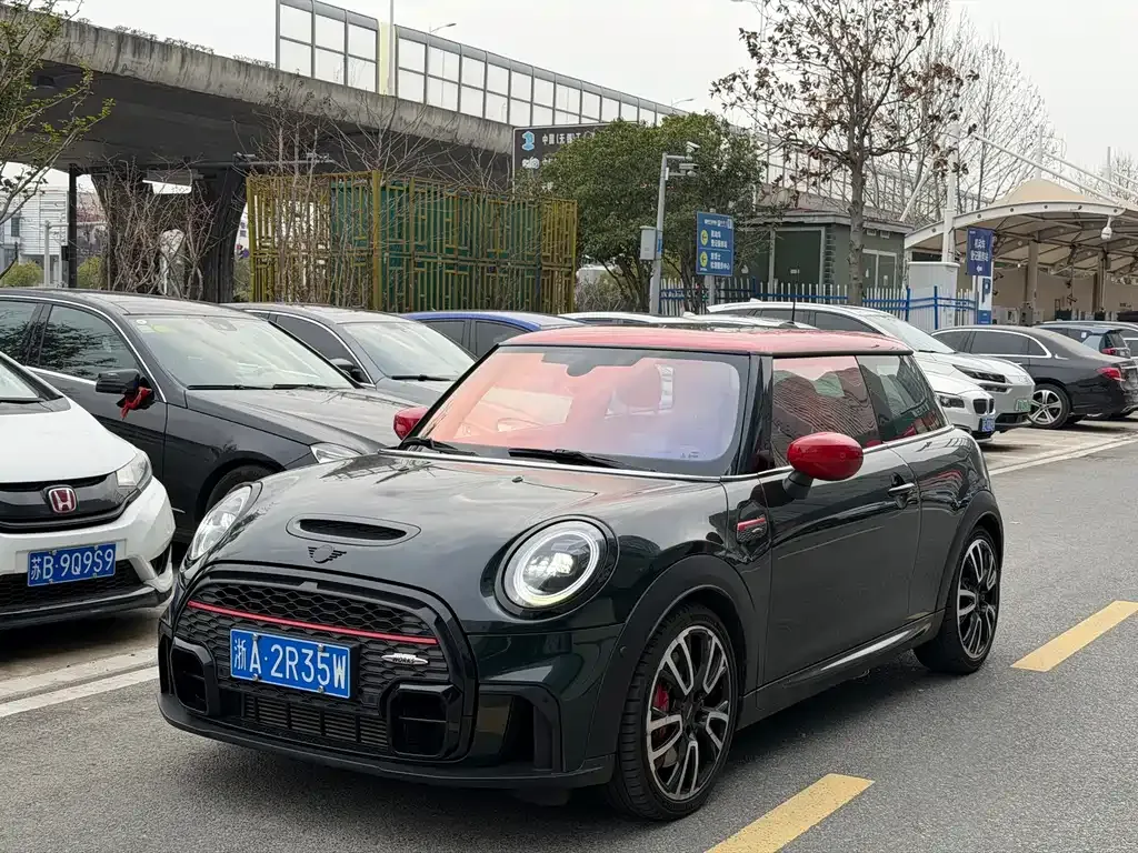 MINI JCW (John Cooper Works)