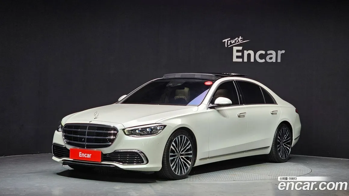 Mercedes-Benz S-Class — фото 1
