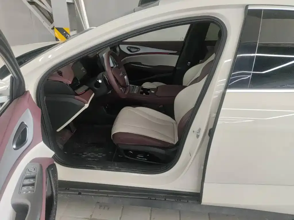 BYD Seal 07 DM-i — фото 4