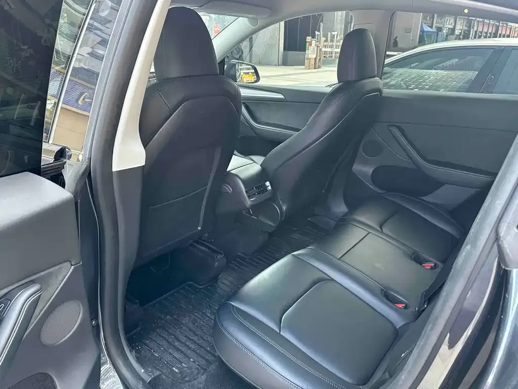 Tesla Model Y 2024 из CN, фото 6