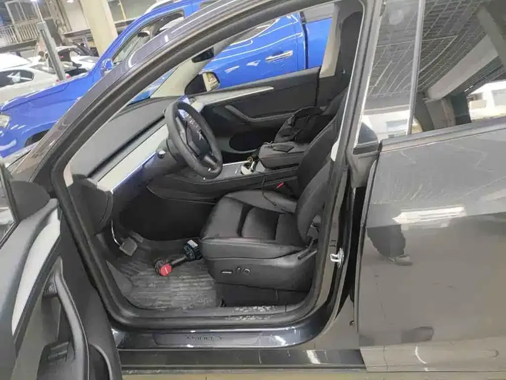 Tesla Model Y 2024 из CN, фото 9