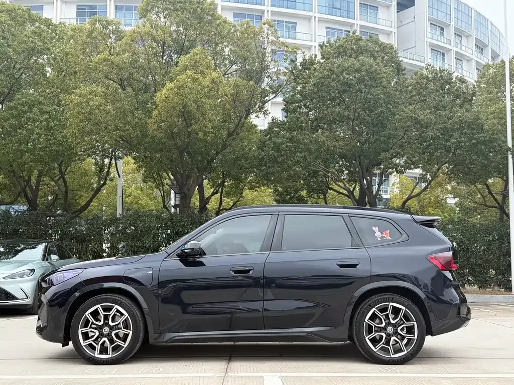 BMW iX1 2025 из CN, фото 10