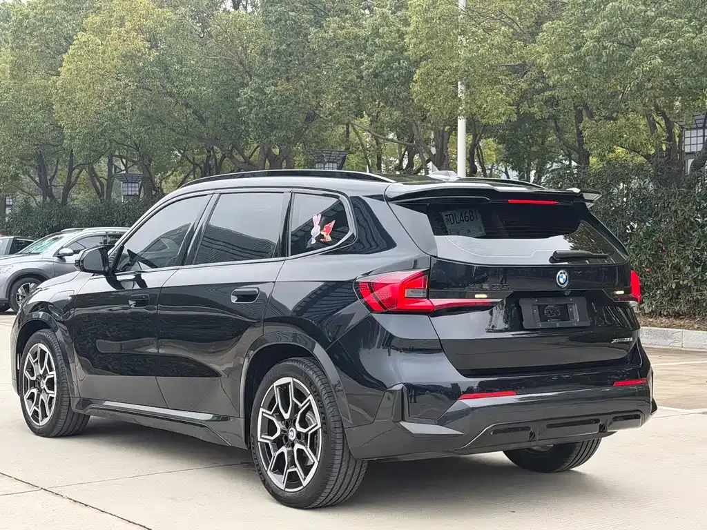 BMW iX1 2025 из CN, фото 9
