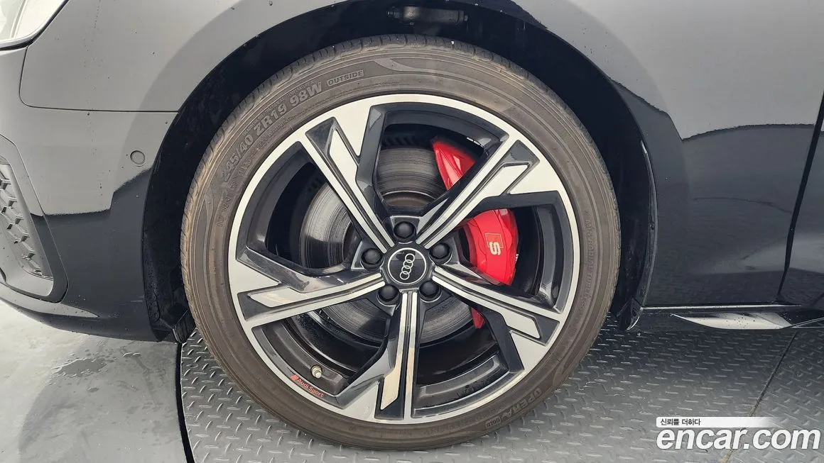 Audi S4 2023 из KR, фото 4