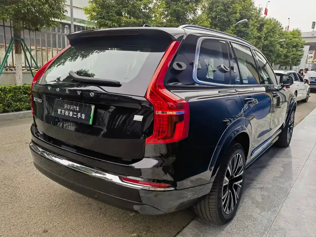 Volvo XC90 PHEV — фото 6