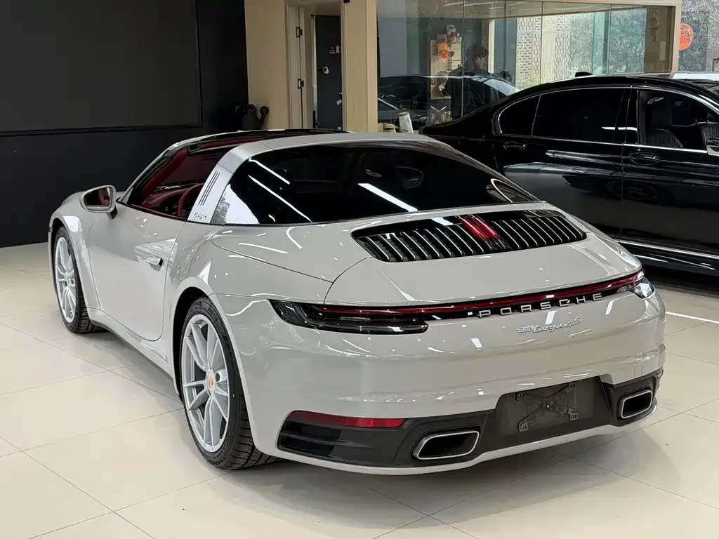 Porsche 911 2022 из CN, фото 2