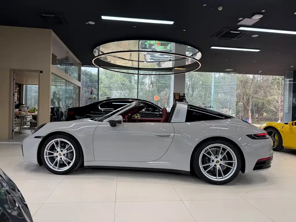 Porsche 911 2022 из CN, фото 10