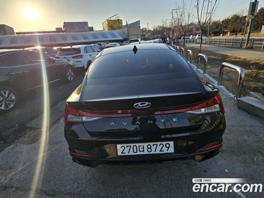 Hyundai AVANTE — фото 3