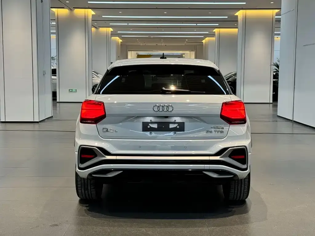 Audi Q2L 2024 из CN, фото 8