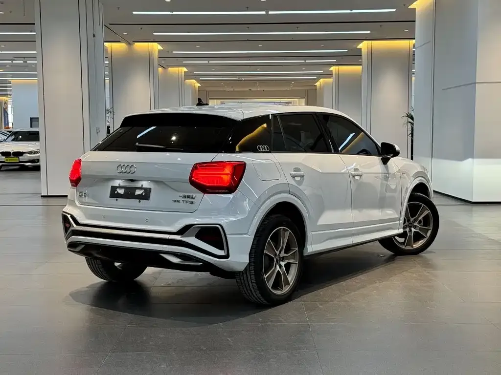 Audi Q2L 2024 из CN, фото 10