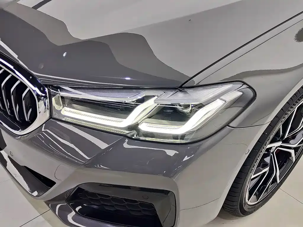 BMW 5 Series (Import) — фото 10